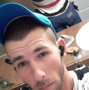 Meet your Posher, Dylan